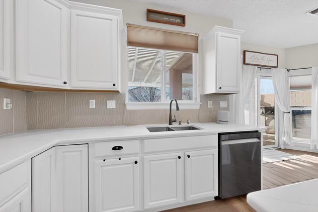 7121 Fairbanks Drive NE, Rio Rancho, NM 87144