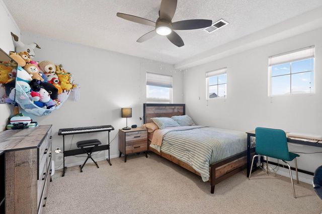 7121 Fairbanks Drive NE, Rio Rancho, NM 87144