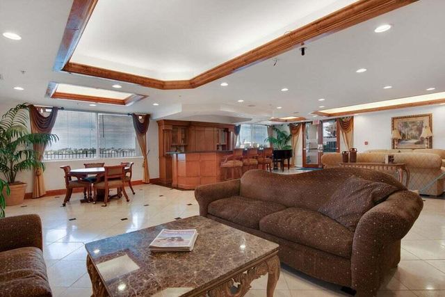 1805 N Flagler Drive 107, West Palm Beach, FL 33407