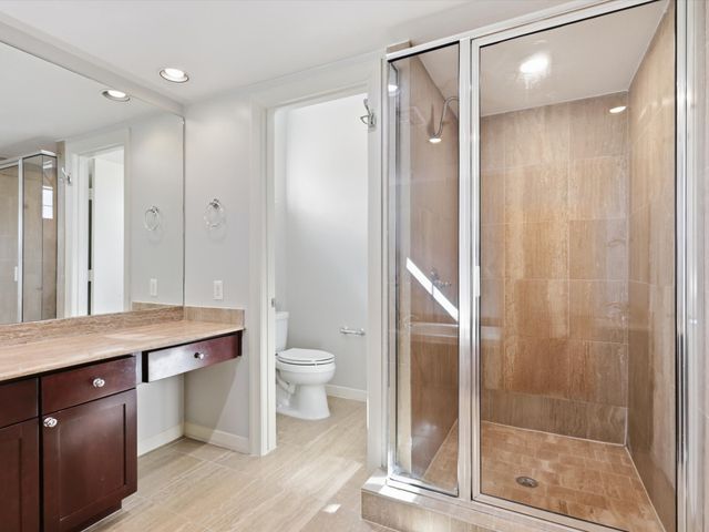 4122 Avondale Avenue 204, Dallas, TX 75219