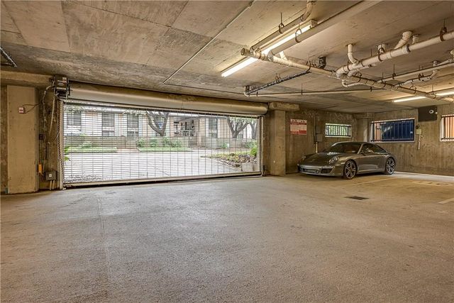 4122 Avondale Avenue 204, Dallas, TX 75219