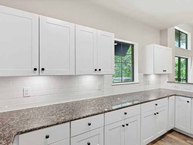 4122 Avondale Avenue 204, Dallas, TX 75219