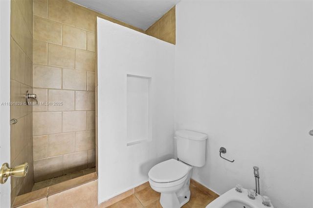 14391 NW 83rd Ave, Miami Lakes, FL 33016