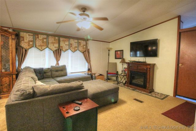 14105 Whispering Meadows, Kingston, OK 73439