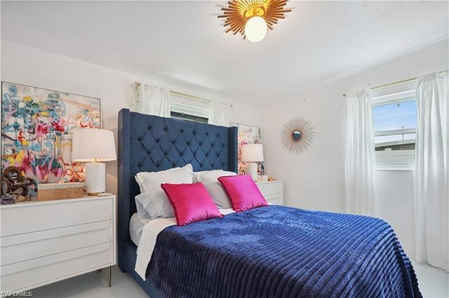 1340 Delmar LN, Naples, FL 34104