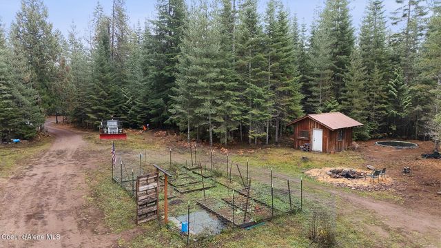 346 Old Range Rd, Clark Fork, ID 83811