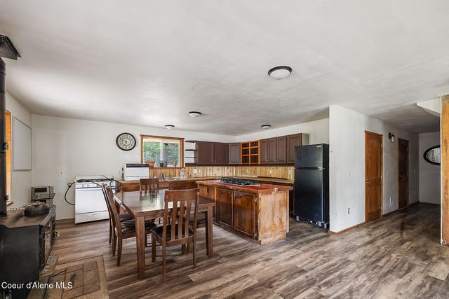 346 Old Range Rd, Clark Fork, ID 83811