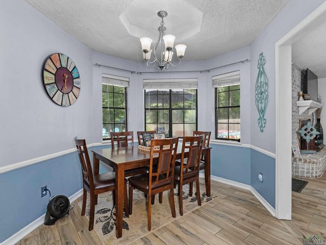 1005 Warren DR, Marshall, TX 75672