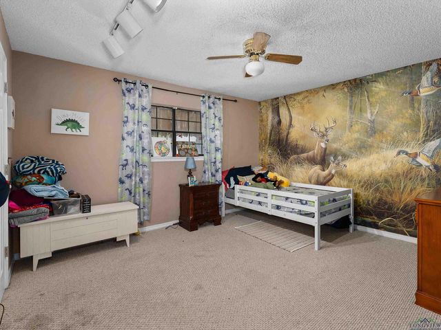 1005 Warren DR, Marshall, TX 75672