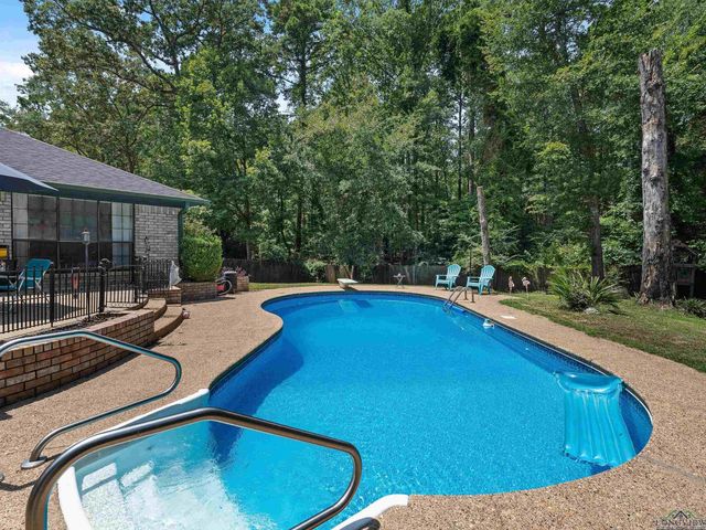 1005 Warren DR, Marshall, TX 75672