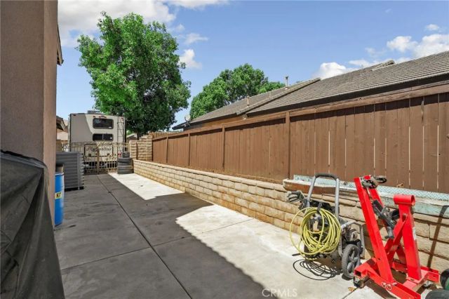 972 Creston, Beaumont, CA 92223