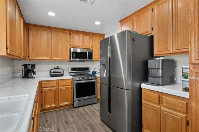 972 Creston, Beaumont, CA 92223