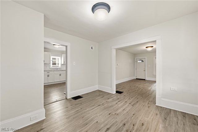 3810 Highland Road, Cleveland, OH 44111