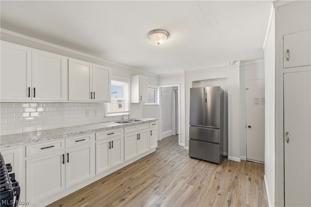 3810 Highland Road, Cleveland, OH 44111