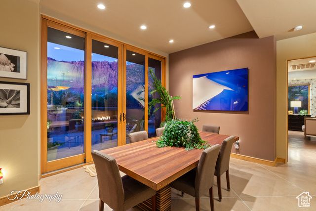 688 W SHINAVA DR, Ivins, UT 84738