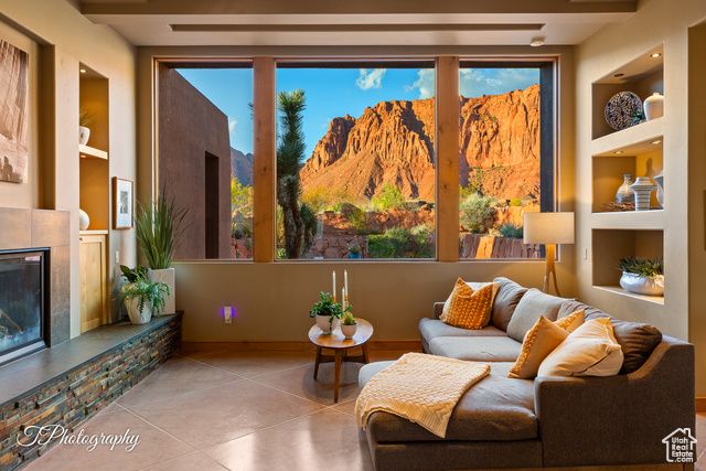 688 W SHINAVA DR, Ivins, UT 84738