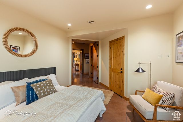 688 W SHINAVA DR, Ivins, UT 84738