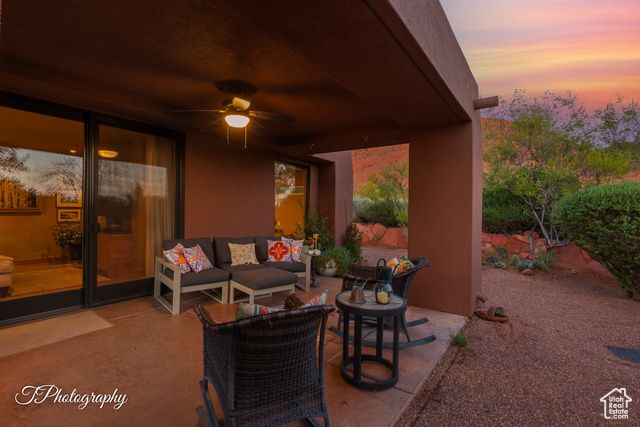 688 W SHINAVA DR, Ivins, UT 84738