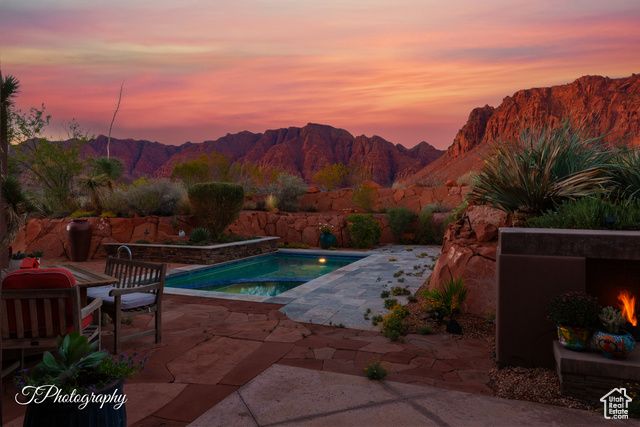 688 W SHINAVA DR, Ivins, UT 84738