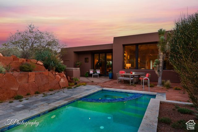 688 W SHINAVA DR, Ivins, UT 84738