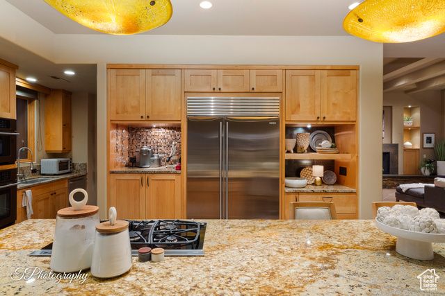 688 W SHINAVA DR, Ivins, UT 84738