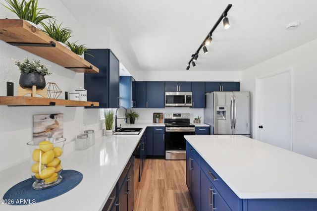 247 E FORDHAM Drive, Tempe, AZ 85283