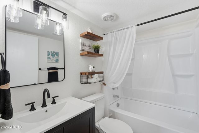 247 E FORDHAM Drive, Tempe, AZ 85283