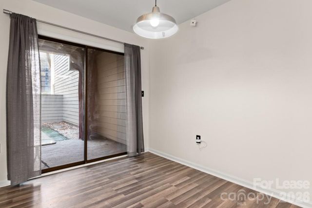 212 W 10th Street 4, Charlotte, NC 28202