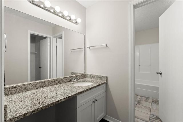 5058 Jonesboro Road B-16, Union City, GA 30291