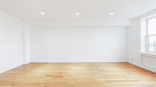 84-70 129th Street 6N, Kew Gardens, NY 11415