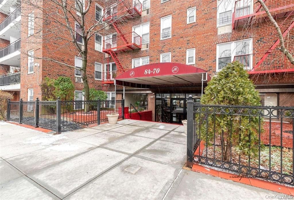 84-70 129th Street 6N, Kew Gardens, NY 11415