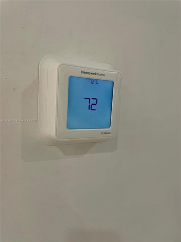 1201 Marseille Dr 17, Miami Beach, FL 33141