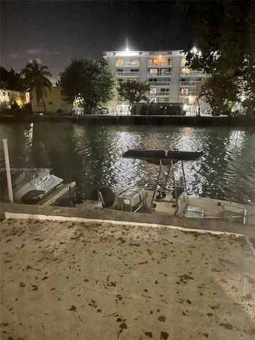 1201 Marseille Dr 17, Miami Beach, FL 33141