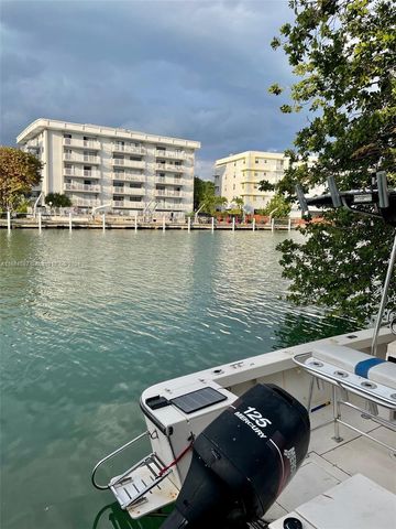 1201 Marseille Dr 17, Miami Beach, FL 33141