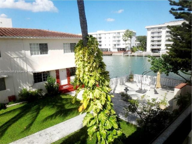 1201 Marseille Dr 17, Miami Beach, FL 33141