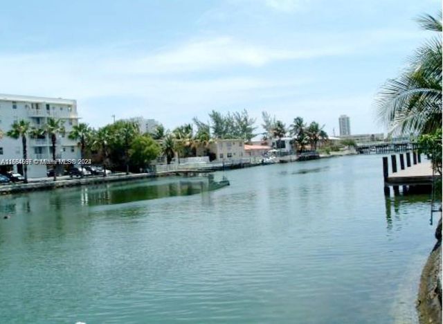 1201 Marseille Dr 17, Miami Beach, FL 33141