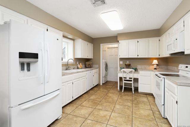 5614 Timber Hawk, San Antonio, TX 78250