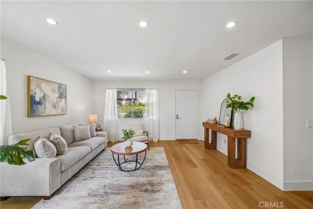 1614 Carmel Circle East, Upland, CA 91784