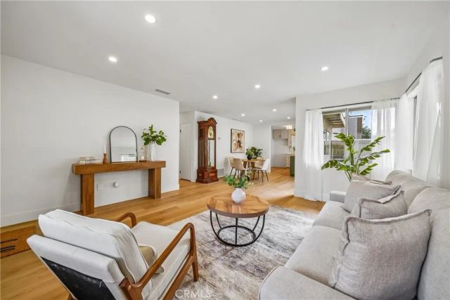 1614 Carmel Circle East, Upland, CA 91784