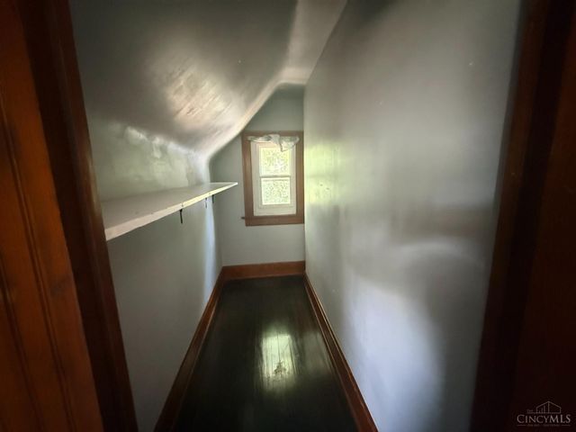 1633 First Avenue, Cincinnati, OH 45205