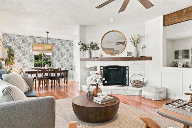 1426 E Sycamore, Orange, CA 92866