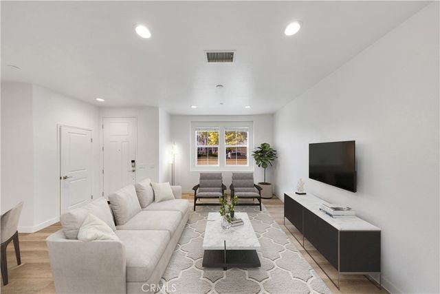 8435 Forest Park, Chino, CA 91708