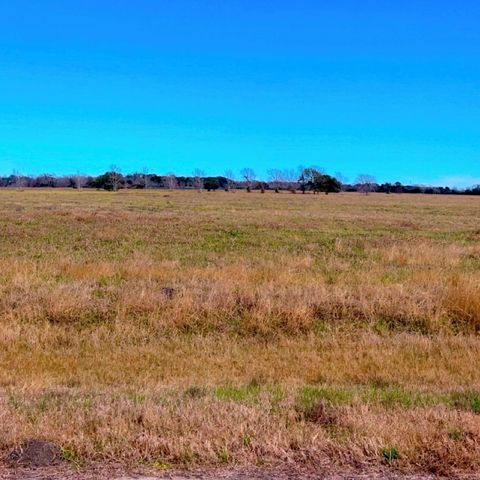 345 Sandy Trail, Angleton, TX 77486