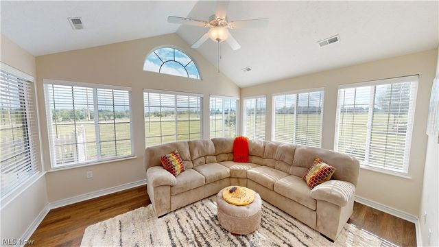 1934 Woods Drive, Streetsboro, OH 44241