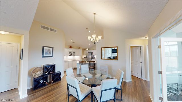 1934 Woods Drive, Streetsboro, OH 44241