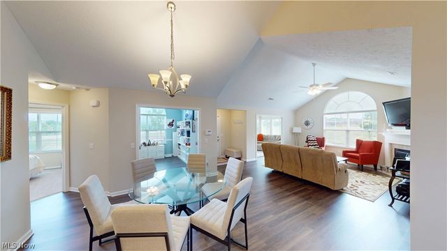 1934 Woods Drive, Streetsboro, OH 44241