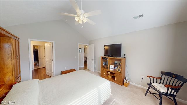 1934 Woods Drive, Streetsboro, OH 44241