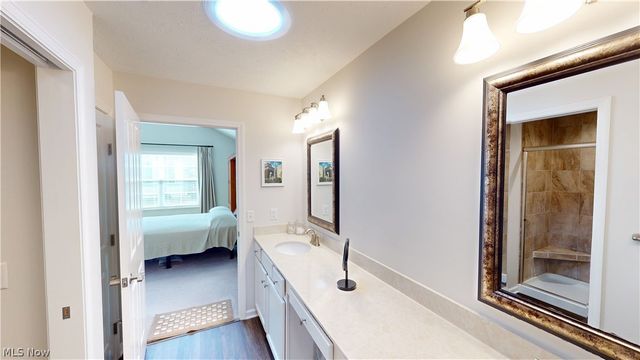 1934 Woods Drive, Streetsboro, OH 44241