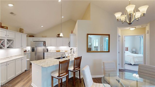 1934 Woods Drive, Streetsboro, OH 44241