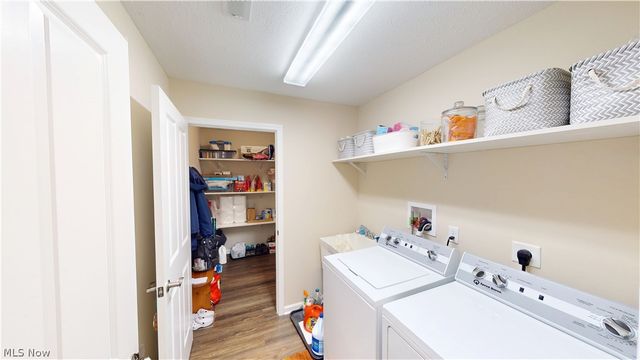 1934 Woods Drive, Streetsboro, OH 44241